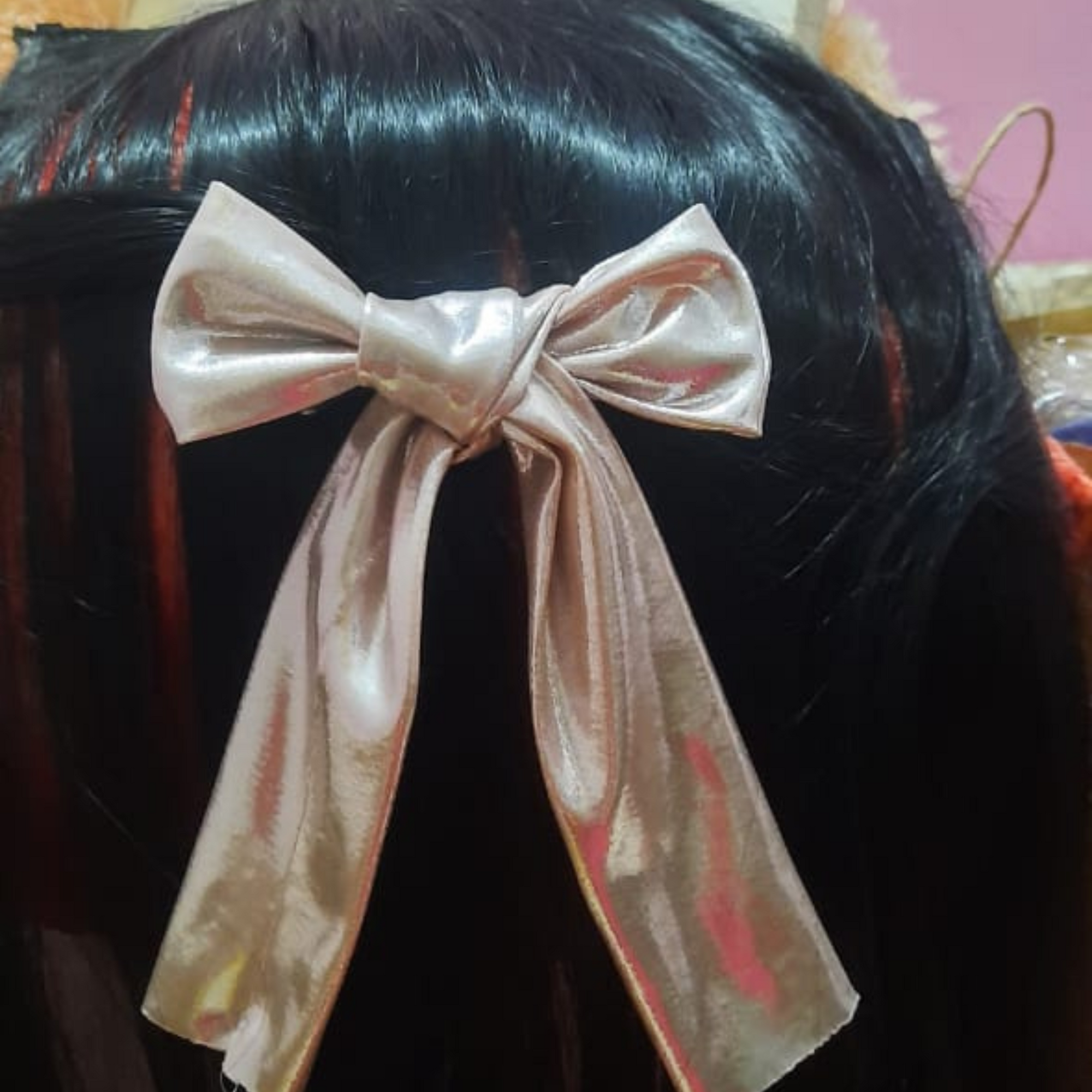 Glam party bow